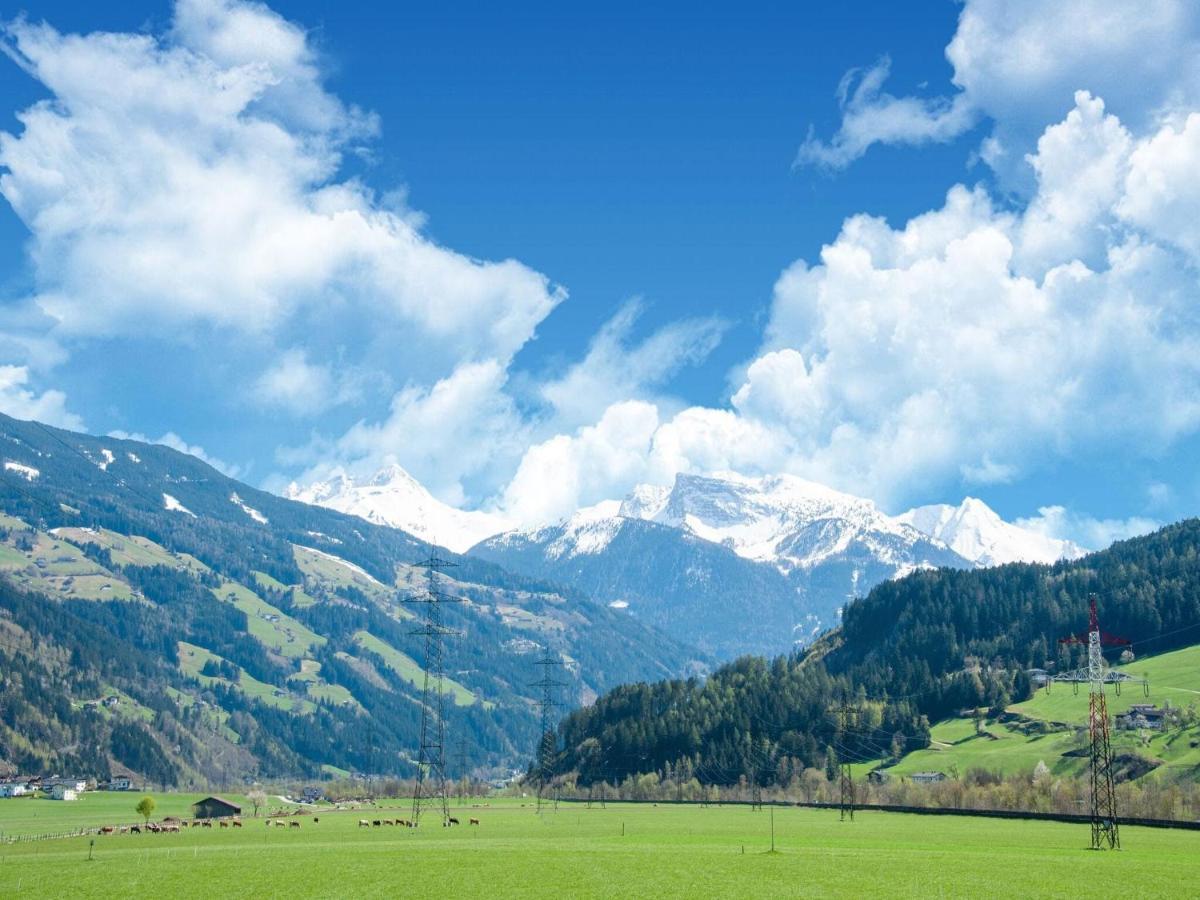 Scenic Apartment In Tirol With Garden Kaltenbach Buitenkant foto